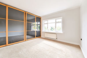 Principal bedroom - click for photo gallery